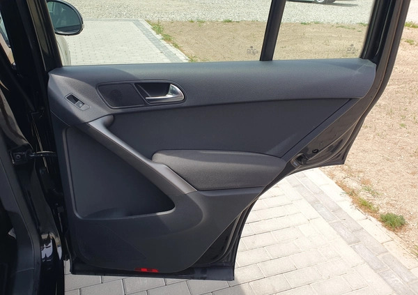 Volkswagen Tiguan cena 29500 przebieg: 194000, rok produkcji 2008 z Kostrzyn małe 704